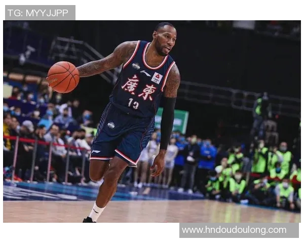 还是无人问津！广东宏远三冠功勋外援或选择退役，上赛季对阵新疆曾砍